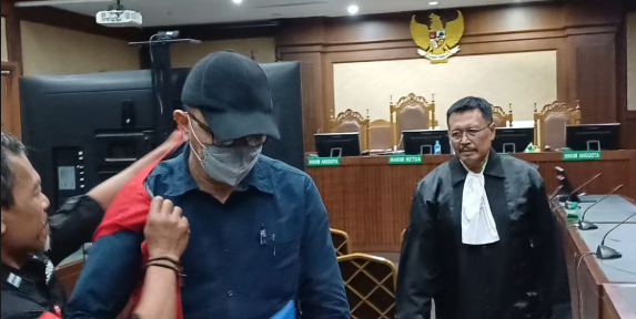 Divonis 10 Tahun Bui, Hakim Pembebas Ronald Tannur